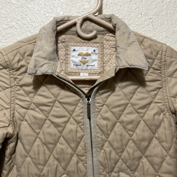 GAP Original Garment Girls Tan Quilted Jacket. Good Condition- Stylish!! Size L. - Picture 3 of 8